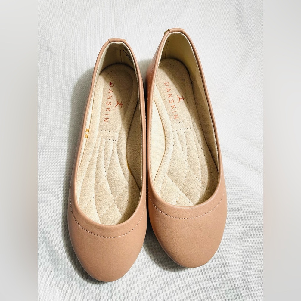 Danskin Women's Nude Ballet Flats